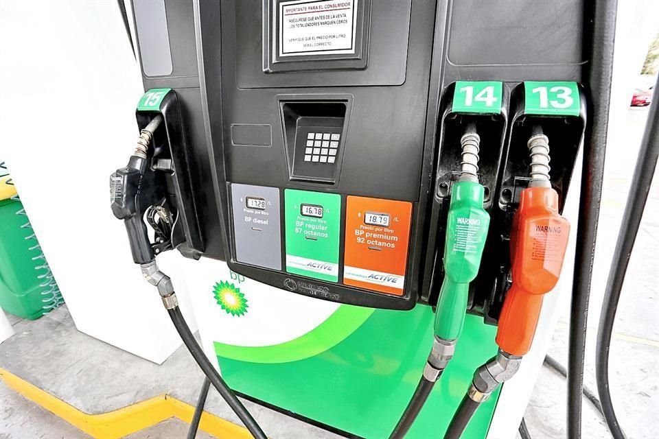 Advierten que a gasolineras reprobadas se les va hacer una inspección a fondo por incumplir con sus obligaciones, lo que podría ocasionar sanciones graves.