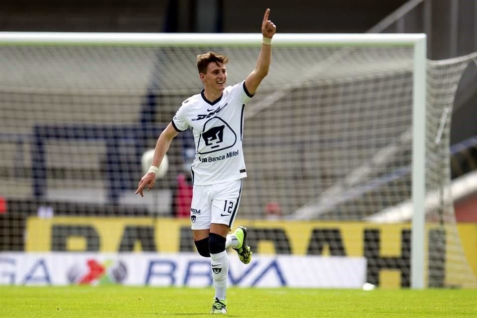 Facundo Waller se combinó con Alan Mozo y abrió el marcador, con un potente disparo.