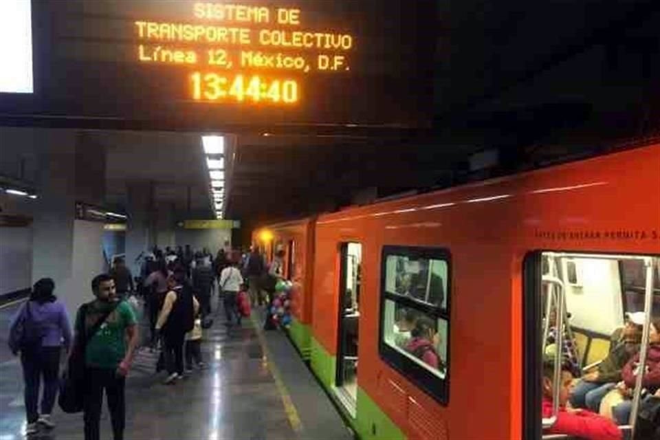 Actualmente, el tramo subterráneo de la L-12 está siendo revisado.