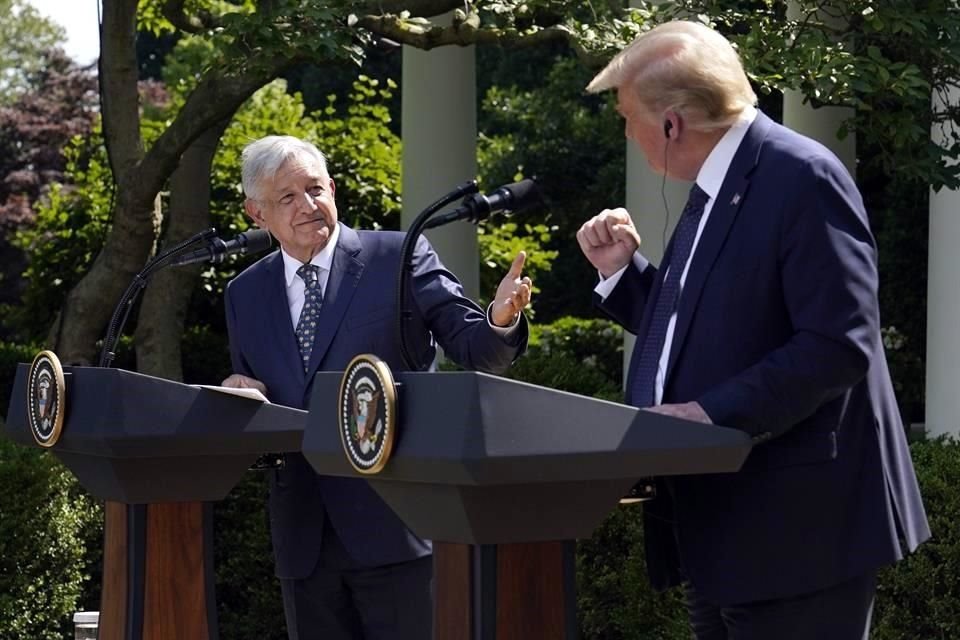 El diario estadounidense destaca la relación de AMLO con el republicano en un artículo titulado: 'Fue una vez crítico de Trump, pero el líder de México ya lo extraña'.