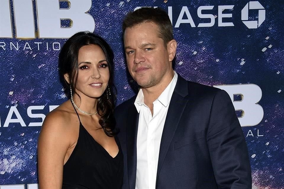 Matt Damon pone en venta su lujosa casa ubicada en Los Ángeles, valuada en 21 millones de dólares.