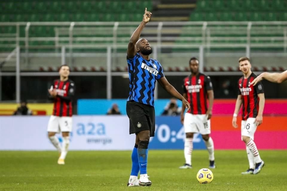 Romelu Lukaku puso el 1-1 mediante un penal.