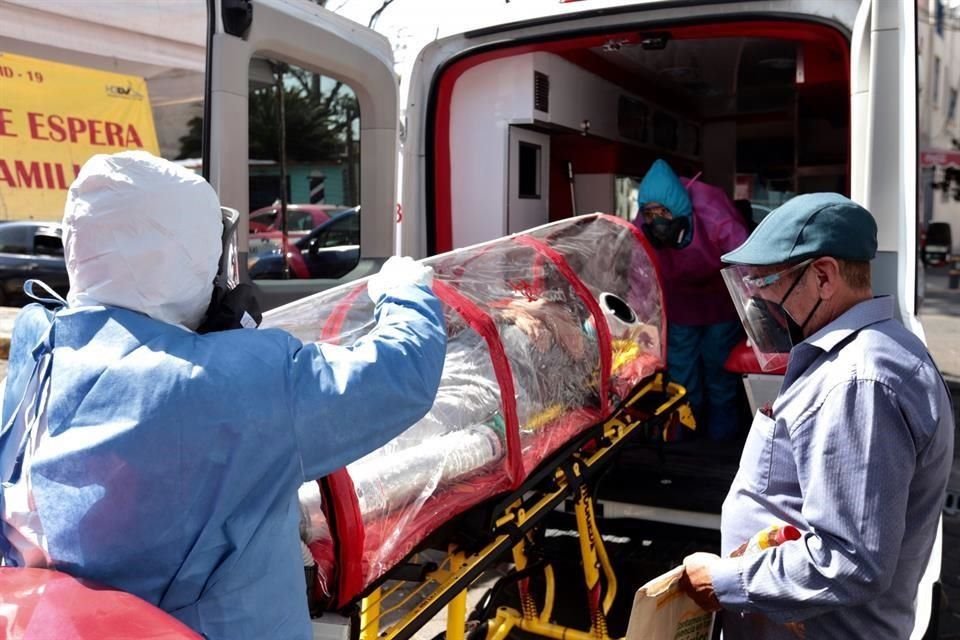En 11 meses de pandemia, de marzo de 2020 al 31 de enero de 2021, hubo 501 mil 240 contagios confirmados acumulados en la CDMX.