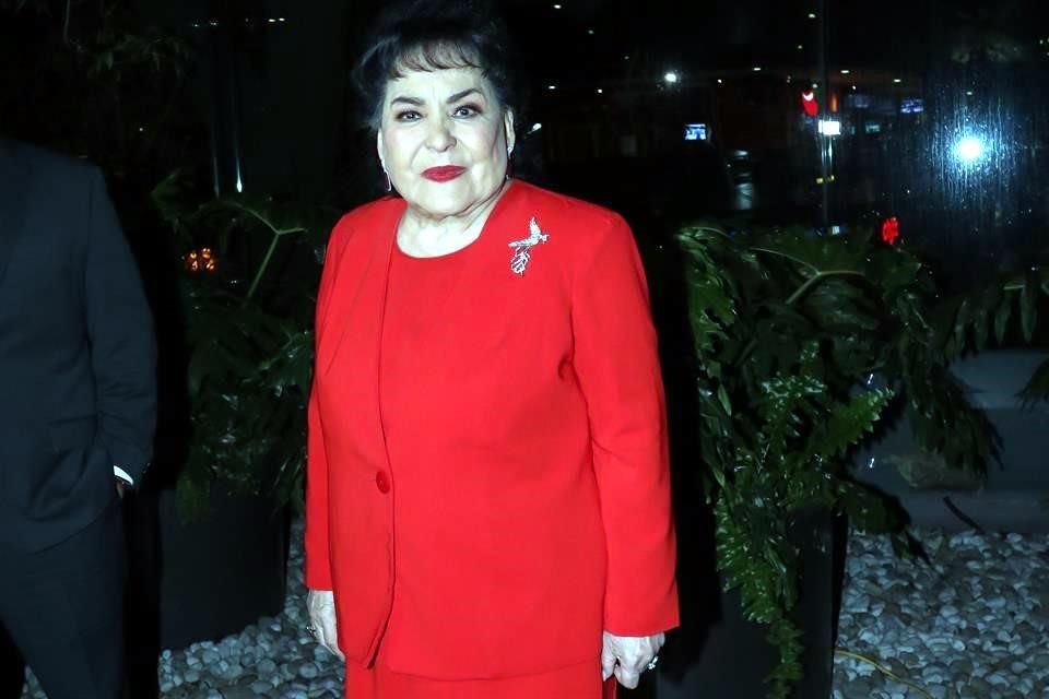 La actriz Carmen Salinas está de luto tras el fallecimiento de su hermano menor, Rubén Salinas, a causa de una insuficiencia renal.