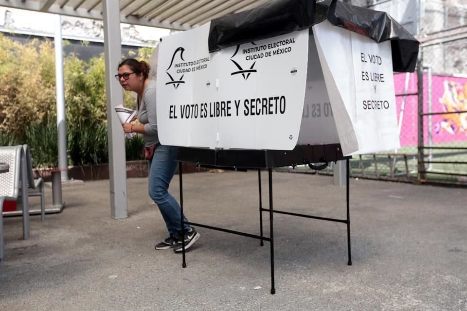 El Instituto Electoral de la Ciudad de México informó que realizará el conteo rápido durante las elecciones para Alcaldes de la Capital; resultados serán dados a conocer esa misma noche.