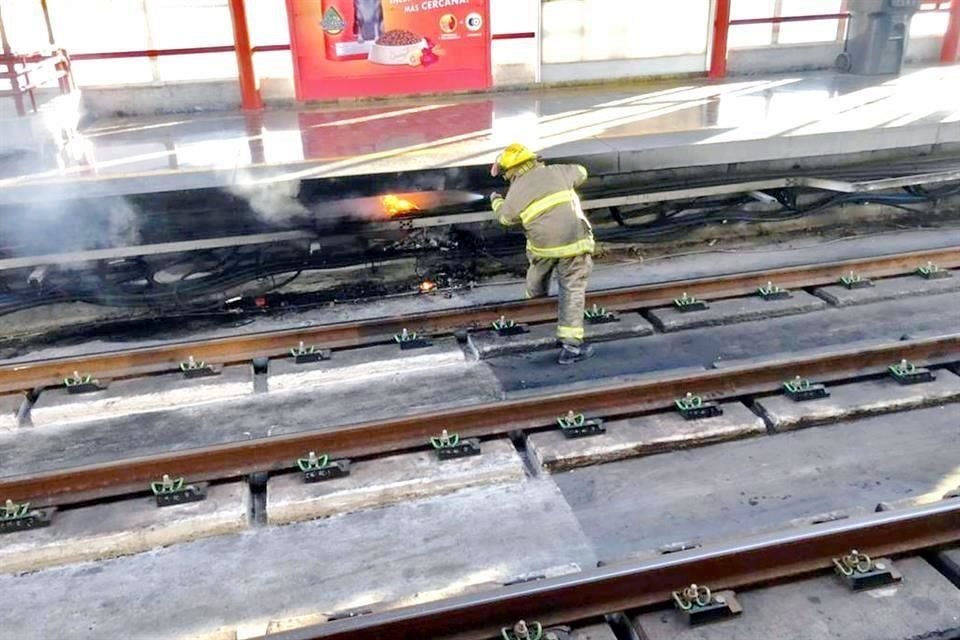 Un cortocircuito en la Estación Exposición provocó el jueves un apagón en el Metro.
