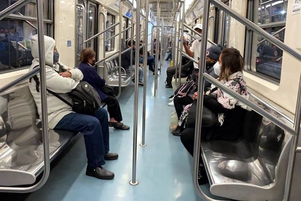 En total, están operando 16 trenes en la Línea 2.