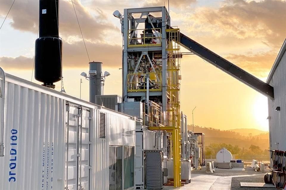 Prototipo de refinería de basura de Sierra Energy en Monterey, California.