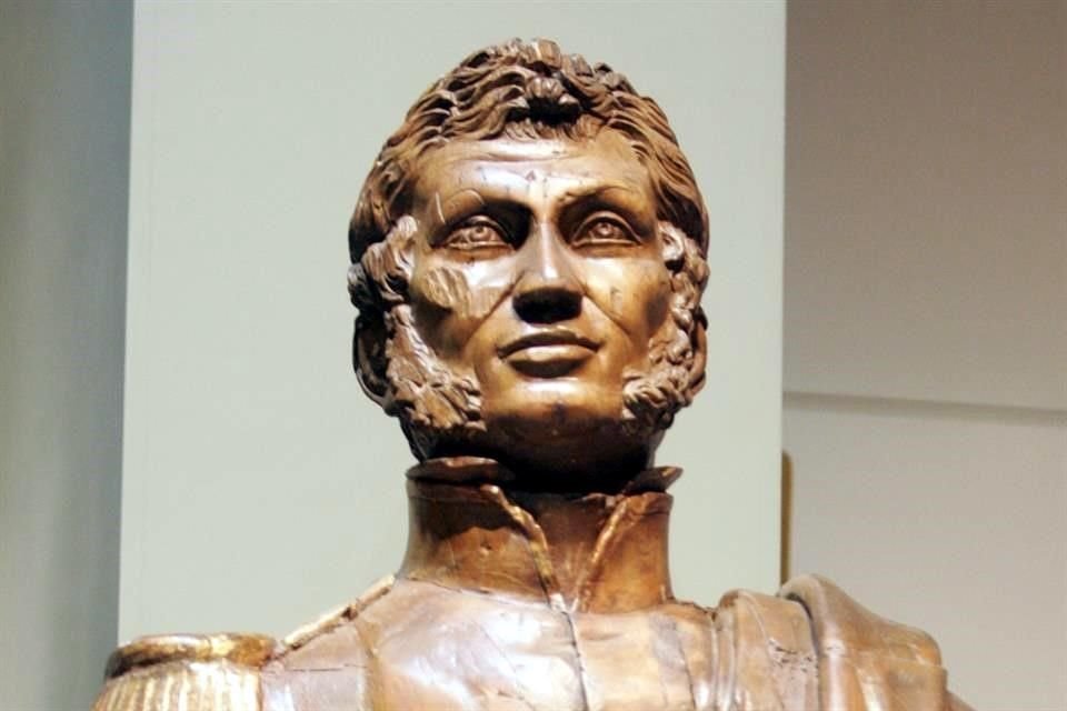Vicente Guerrero, monumento de héroe patrio dentro del Museo de Historia Mexicana de Monterrey.