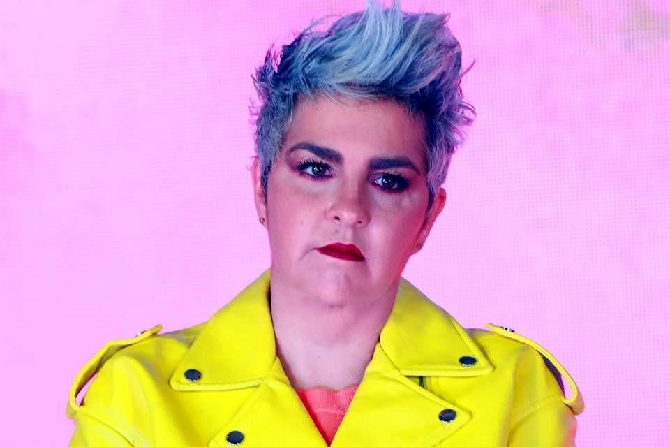 Federica Quijano, integrante del grupo de pop Kabah, dijo en redes que fue atacada por un hombre, quien le escupió a ella y su familia, en Cuajimalpa.