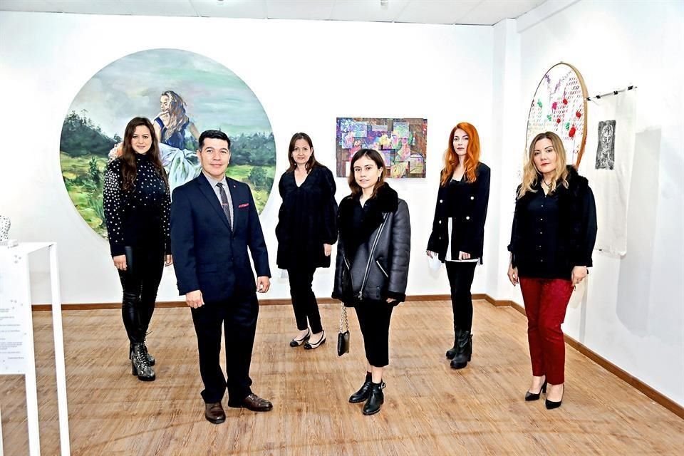 Gabriela Rota, Joel Flores, Roberta Cleontes, Rebecca Reyes, Sulamit Elizondo y Rosi Saldaña