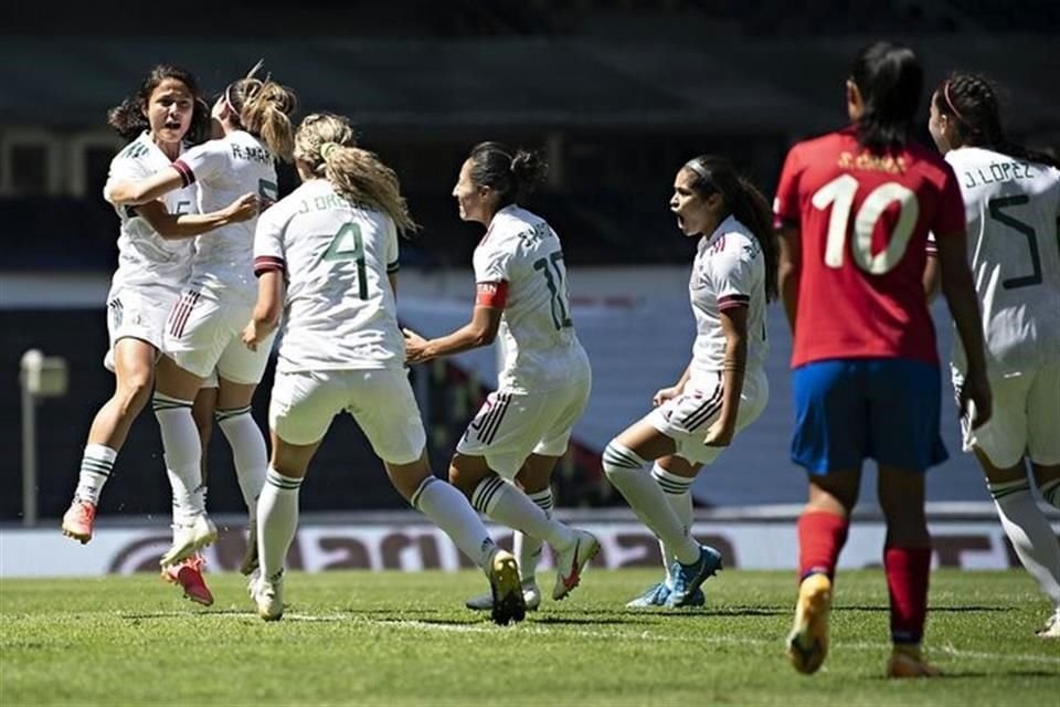 La Seleccion Nacional Femenil fue ampliamente superior a Costa Rica.