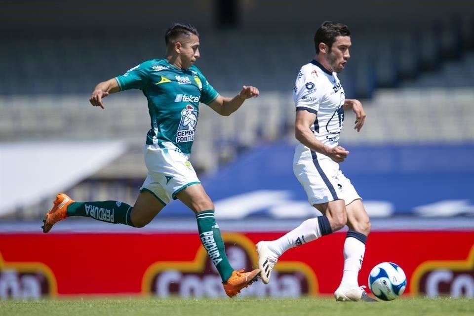 Los universitarios intentaron conseguir el gol del empate, pero el León se defendió bien y volverá a casa con los tres puntos.