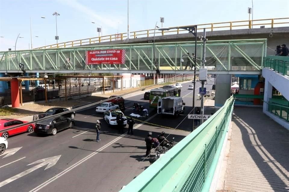 La joven iba acompañada de otra mujer, quien sólo sufrió algunos golpes.