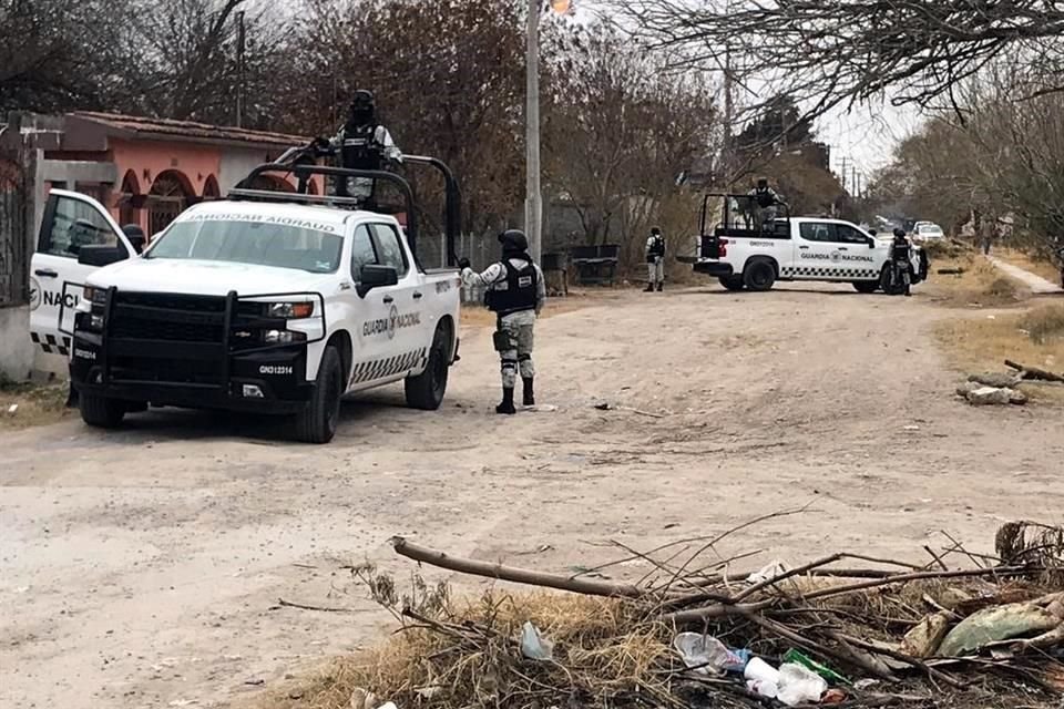 El ataque a balazos que dejó un saldo de tres muertos movilizó a elementos de la Guardia Nacional.