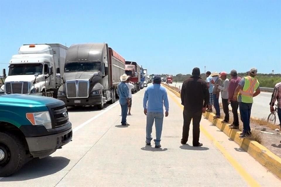 El dirigente empresarial advirti que los bloqueos a las autopistas y vas carreteras del pas causan a diario prdidas econmicas millonarias.