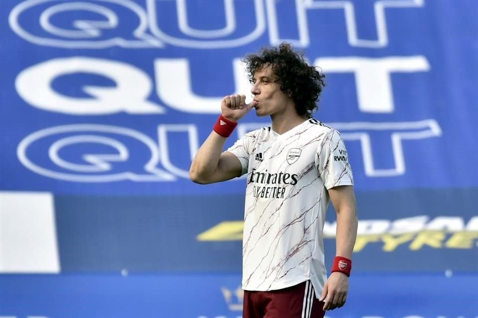 David Luiz comenzó la remontada al minuto 39.