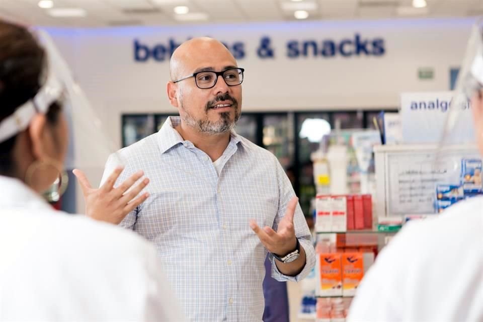 Luis Guillermo Demis, director general de Farmacias Benavides.