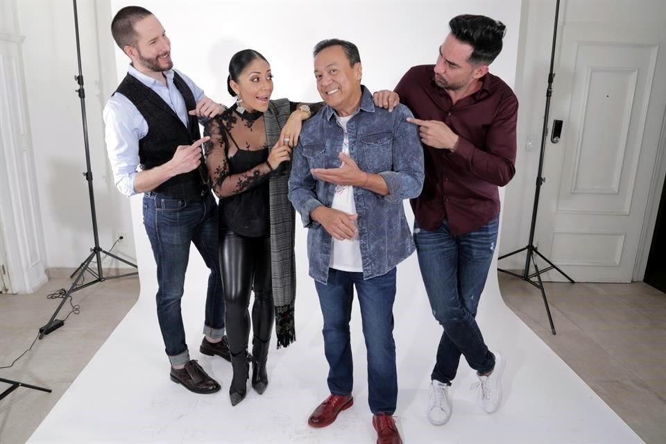Rodrigo Cuevas, Rosy Arango, Carlos Cuevas y Ricardo Caballero