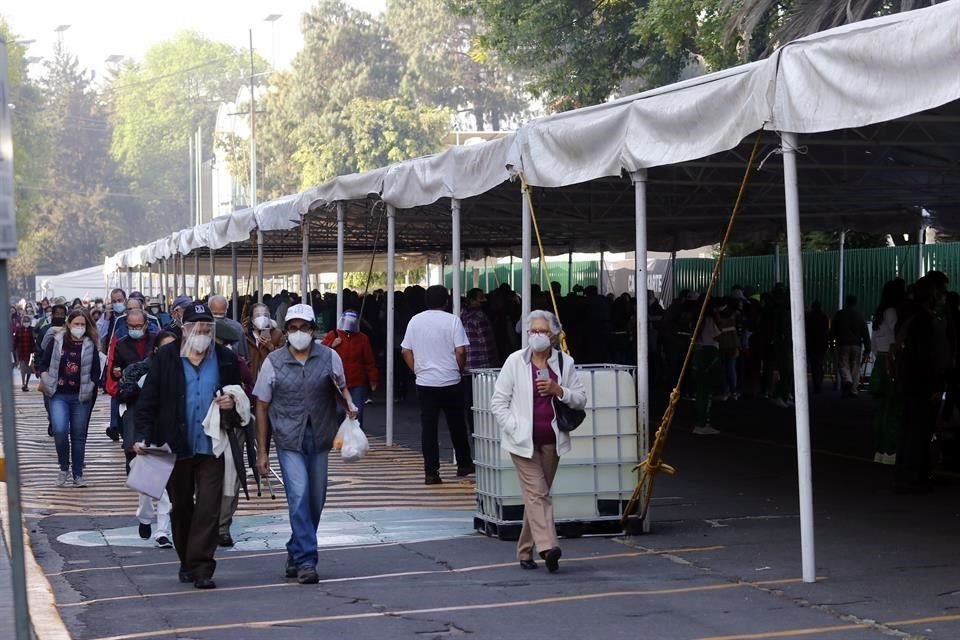 La CDMX estaría cerca de pasar al semáforo amarillo.