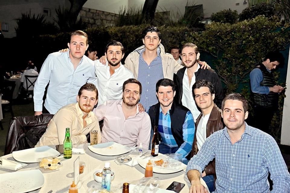 Arriba: Andrés Quintanilla, Juan Carlos López, David Lozano y Rodrigo Castillo. Abajo: Carlos García, Rodrigo Sánchez, Patricio Lamothe, Ismael de León y Alejandro Aguirre