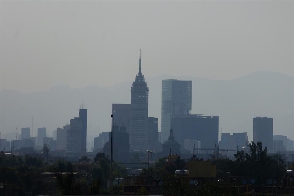 Durante el Foro Internacional de Transporte, expertos urgieron a Semovi acciones puntuales para reducir las emisiones de carbono.