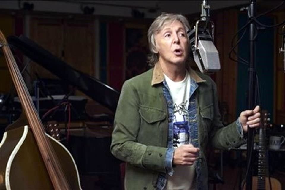 Sir Paul McCartney lanzará 'McCartney III: Imagined', una nueva versión de su más reciente álbum y en el que participan artistas como Damon Albarn, Phoebe Bridgers, Massive Attack, St. Vincent y más.
