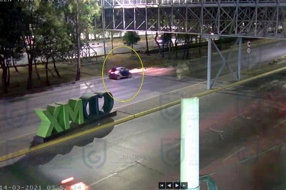 Cámaras de seguridad captaron al ex delegado de Álvaro Obregón viajando a alta velocidad y haciendo zig zag antes de su accidente mortal.