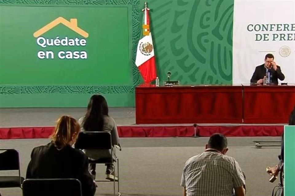 Conferencia en Palacio Nacional.