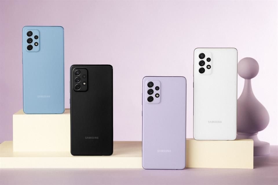 Los nuevos Galaxy A72, Galaxy A52 5G y Galaxy A52 estarán disponibles en colores azul, negro, violeta y blanco.