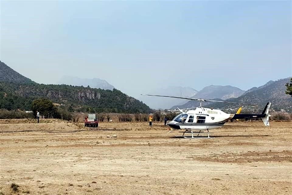 Se combate con tres helicópteros y las acciones se coordinan desde el centro de mando ubicado en Laguna de Sánchez.