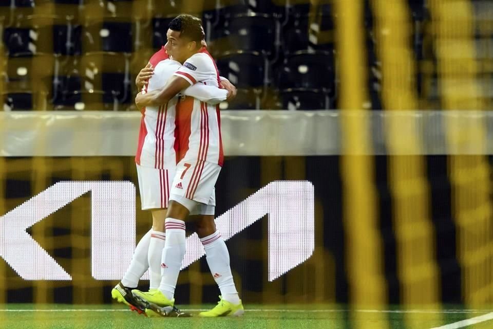 David Neres fue el encargado de abrir el marcador.