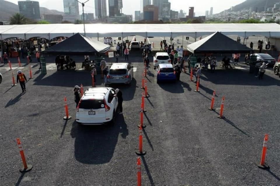 El módulo instalado en Valle Oriente cuenta con drive thru.