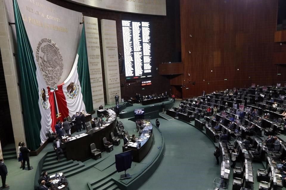 El INE busca frenar la sobrerrepresentación en San Lázaro.