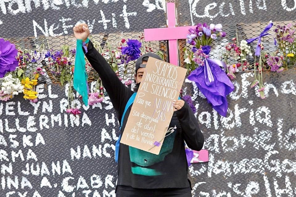 Critican activistas que no se hayan frenado los feminicidios y que el Gobierno no tenga una política de apoyo y sí un discurso hostil.
