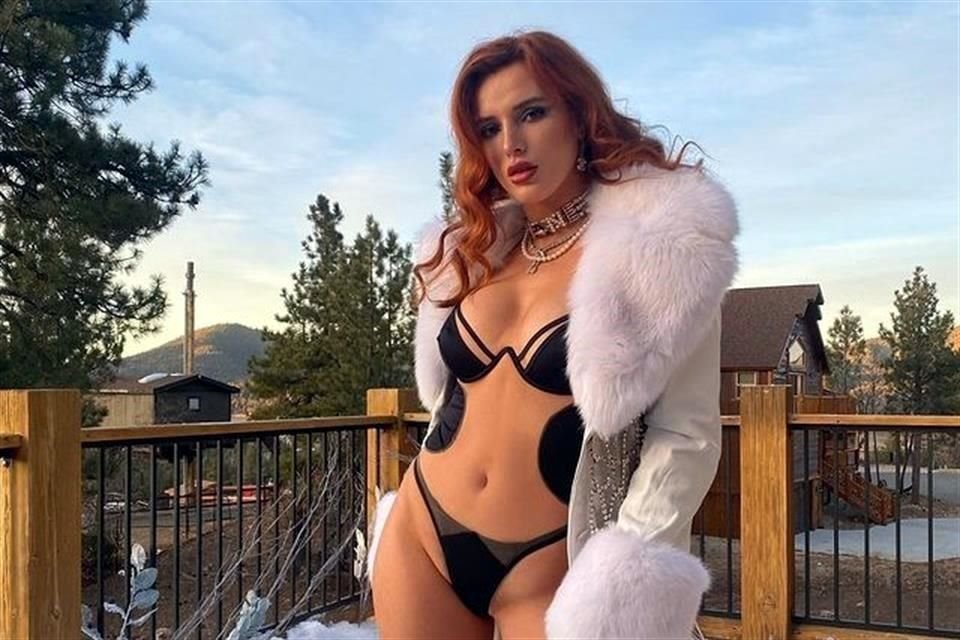 La actriz y cineasta Bella Thorne se comprometió con el cantante italiano Benjamin Mascolo; ambos compartieron su felicidad en redes sociales.