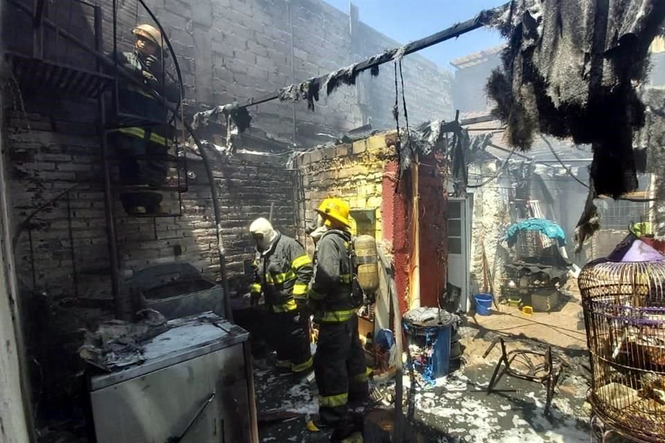 El incendio comenzó en la cocina de una casa.