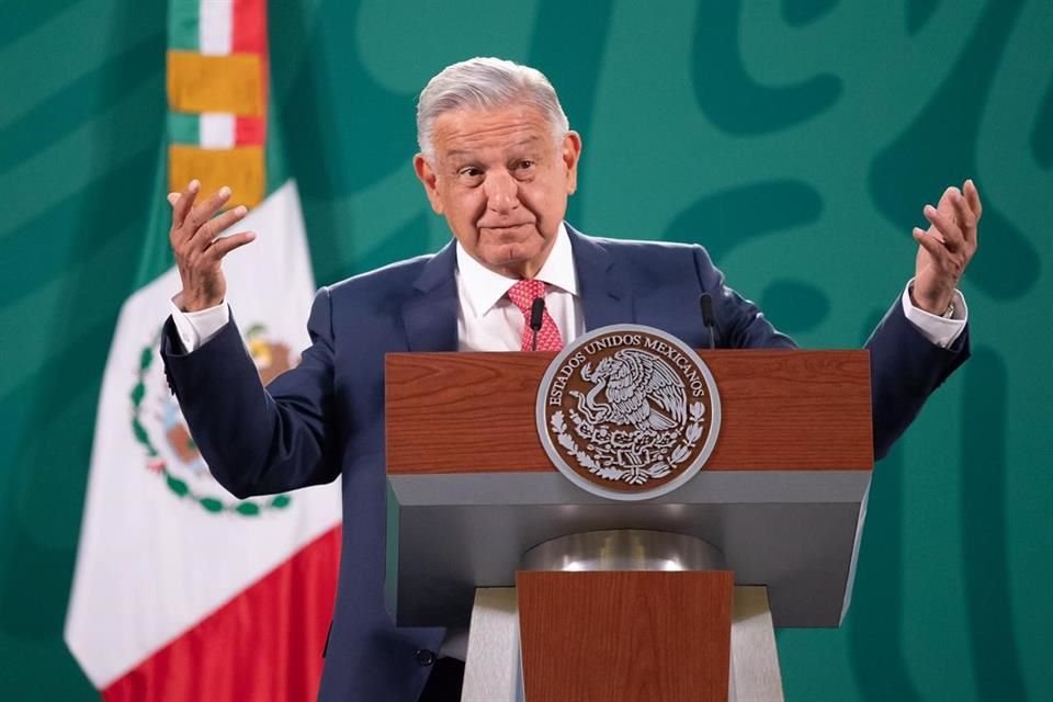 Andrés Manuel López Obrador en conferencia de prensa.