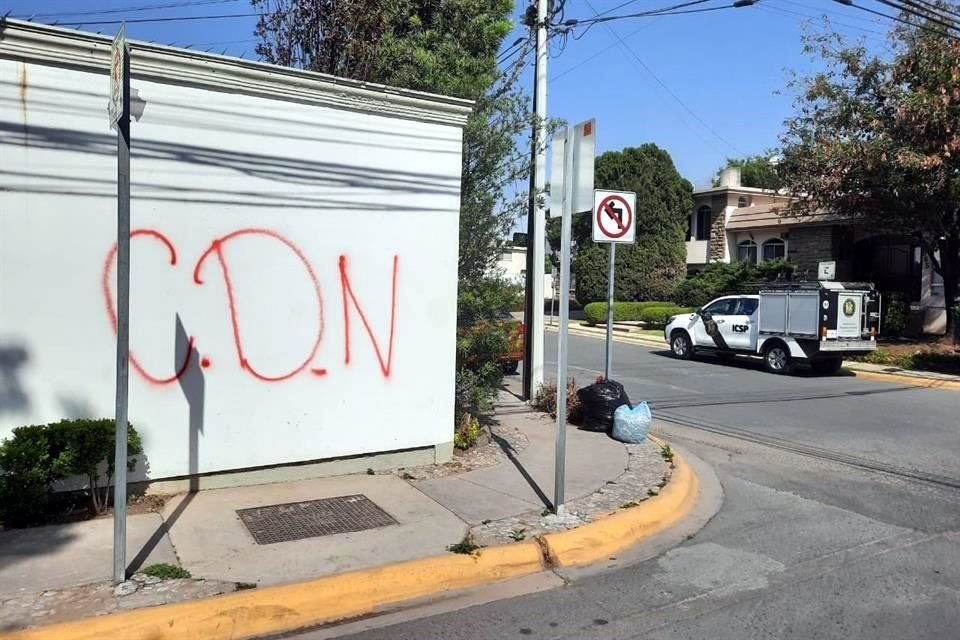 Vecinos afectados manifestaron que se dieron cuenta de los daños cuando salieron de sus casas por la mañana, alrededor de las 6:00 horas.