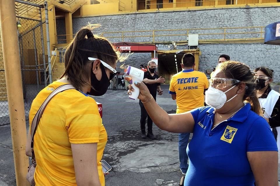 La entrada al Uni se realizó con los protocolos establecidos por la Liga MX y el Sector Salud.