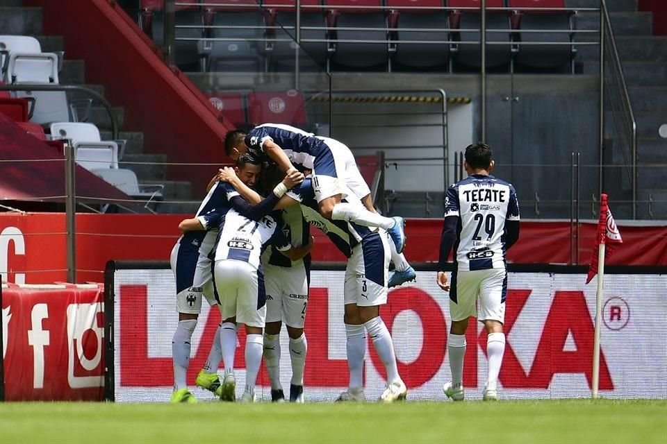 El Monterrey se impuso este domingo 2-1 al Toluca de visita, tras más de 15 años sin ganar en el infierno.