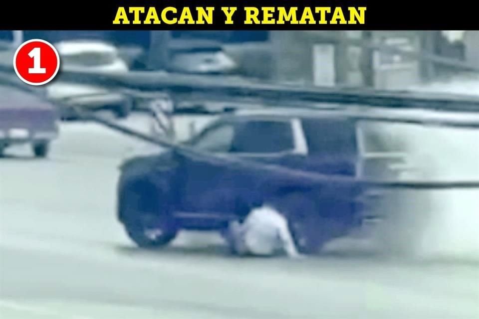 La camioneta Cadillac del delegado de la FGR, quien viajaba solo, sin escoltas, es atacada con un explosivo, tras lo que él baja aturdido del vehículo y cae, todavía con vida, sobre Bulevar Hidalgo.