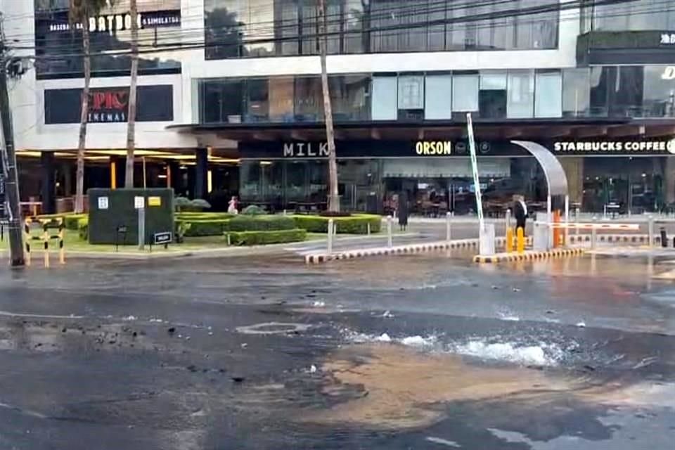 El desperfecto fue reportado a las 6:20 horas, por lo que al sitio se movilizaron elementos de Rescata 911 municipal y agentes de Tránsito.