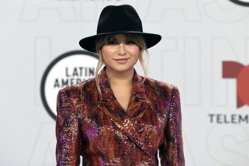 La cantante mexicana Sofía Reyes (en foto) disfrutó colaborar en el nuevo disco de la legendaria Diane Warren, al lado de amigos como Rita Ora y Reik.