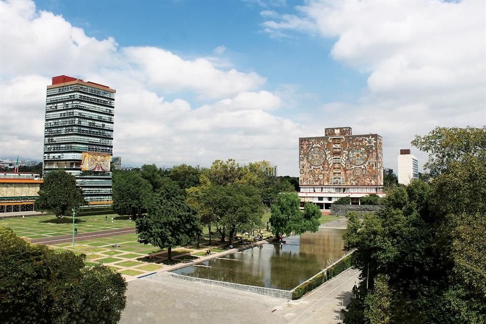 Diez días después de haberse declarado semáforo epidemiológico amarillo, alumnos de la UNAM podrán ingresar a sus escuelas en grupos reducidos.