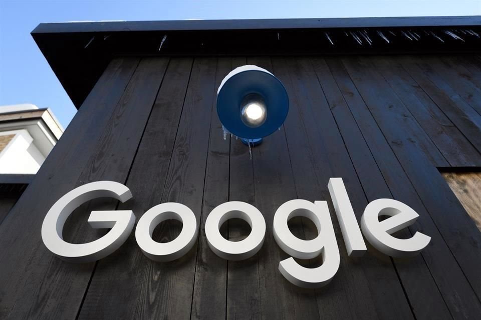 Google, al igual que otros gigantes tecnológicos, ha retrasado el regreso de sus empleados a las oficinas hasta el próximo año.