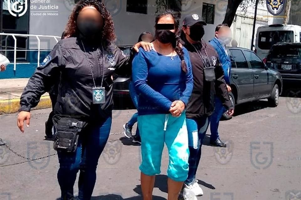 Claudia Priscila M, quien era colaboradora del ex dirigente del PRI local, Cuauhtémoc Gutiérrez de la Torre, fue detenida por su posible participación en delitos de trata de personas.