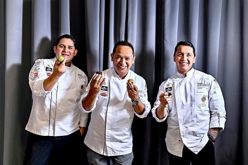 Alan Tercero, Omar Robles y Gustavo Barbabosa representarán a México en la Coupe du Monde de la Pâtisserie.