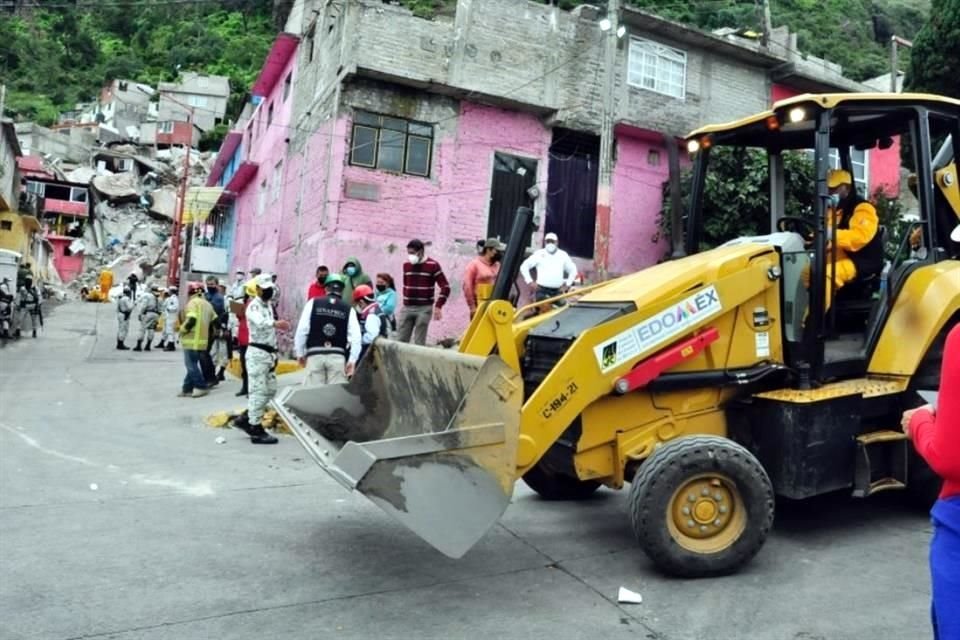 Autoridades estatales informaron que dieron notificaciones de desalojo a los habitantes de 126 casas que están en la zona donde se desgajó una parte del Cerro del Chiquihuite.