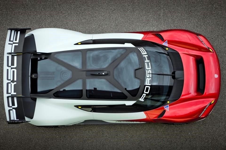 Concept car Mission R es 'el futuro del automovilismo para clientes'.